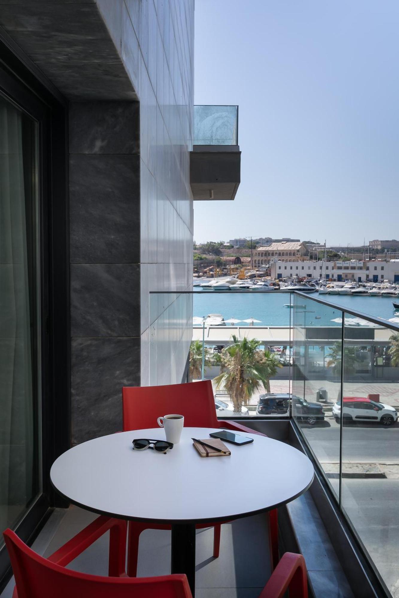 Verdi Gzira Promenade Hotel Exterior photo